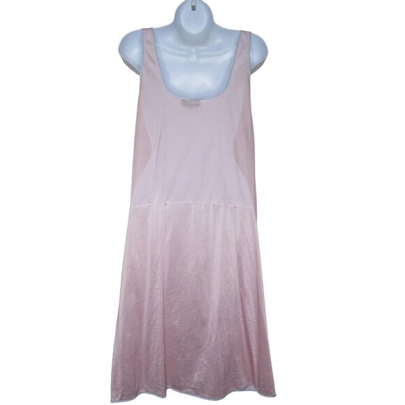 Vintage Vassarette Pink Embroidered Nightgown M Nylon Knee Length Sleeveless USA - Picture 8 of 11